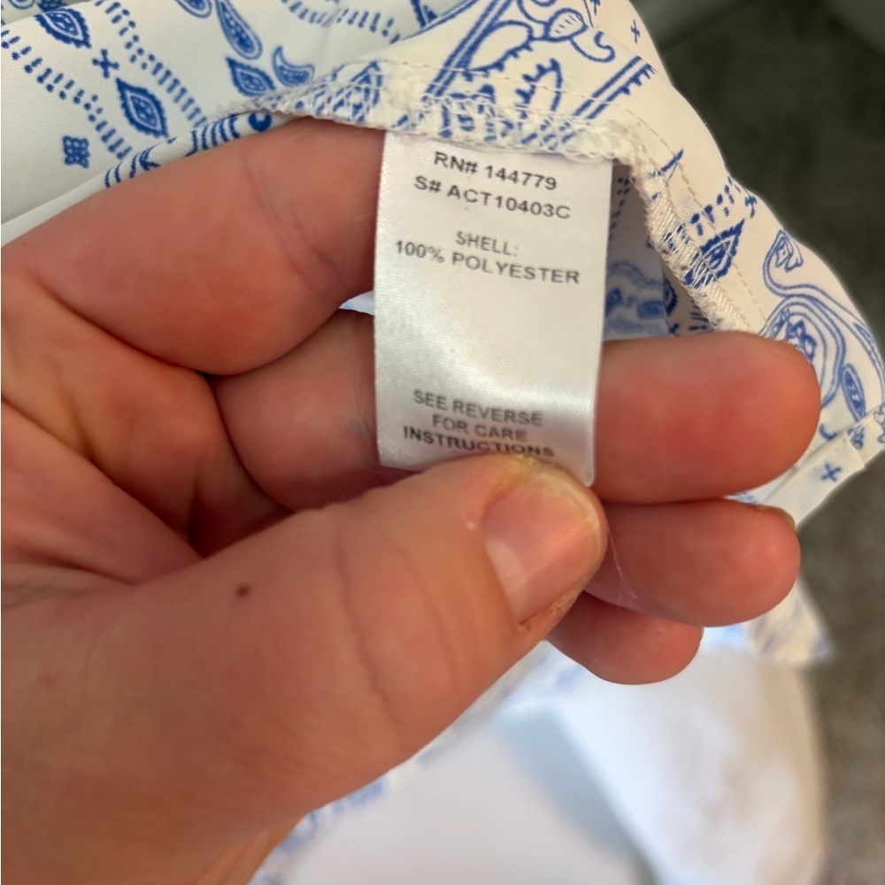 South Moon Under White and Blue Bandana Print Collard Button up size medium - Picture 3 of 7